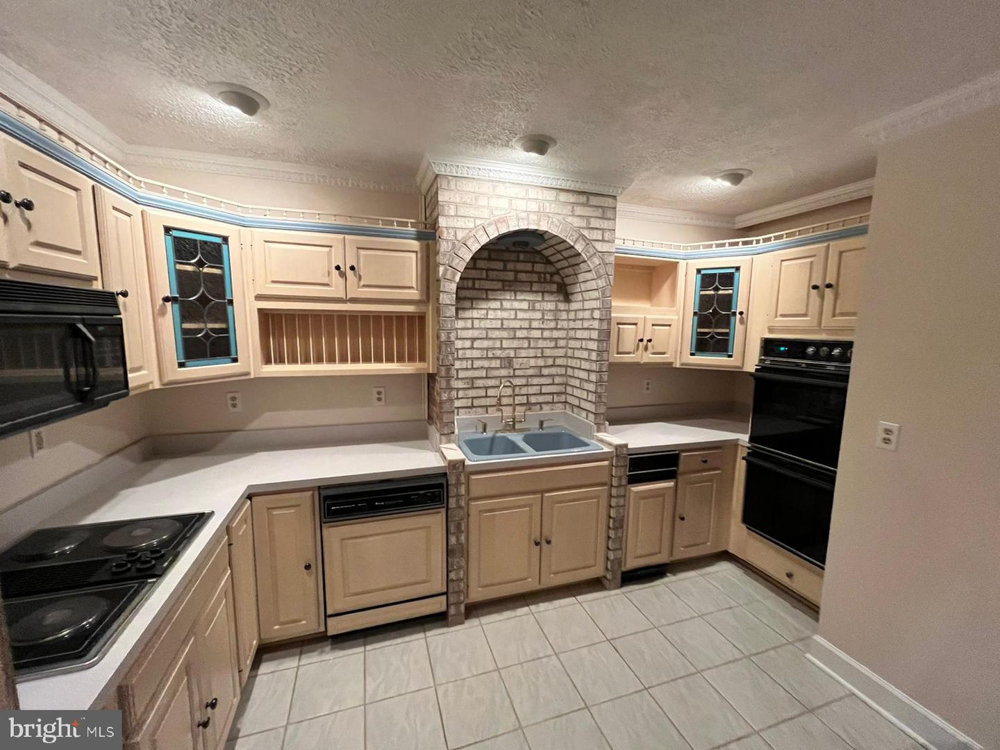 7808 HILL HOUSE CT, FAIRFAX STATION, Virginia 22039, 6 Bedrooms Bedrooms, ,4 BathroomsBathrooms,Residential,For sale,7808 HILL HOUSE CT,VAFX2257136 MLS # VAFX2257136
