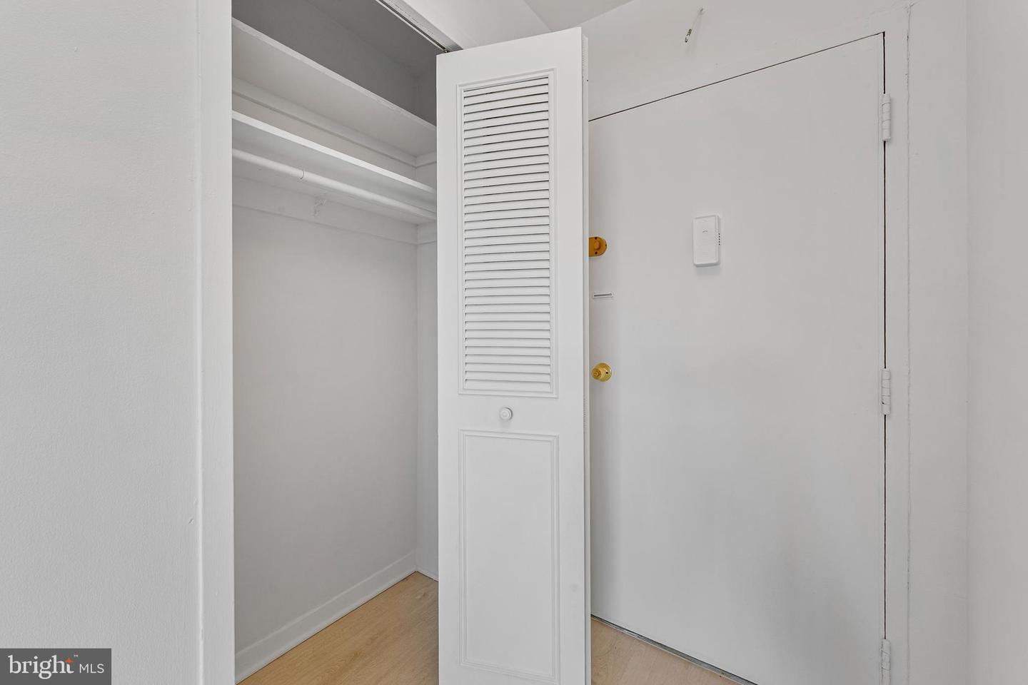 5406 CONNECTICUT AVE NW #808, WASHINGTON, District Of Columbia 20015, ,1 BathroomBathrooms,Residential,For sale,5406 CONNECTICUT AVE NW #808,DCDC2211830 MLS # DCDC2211830