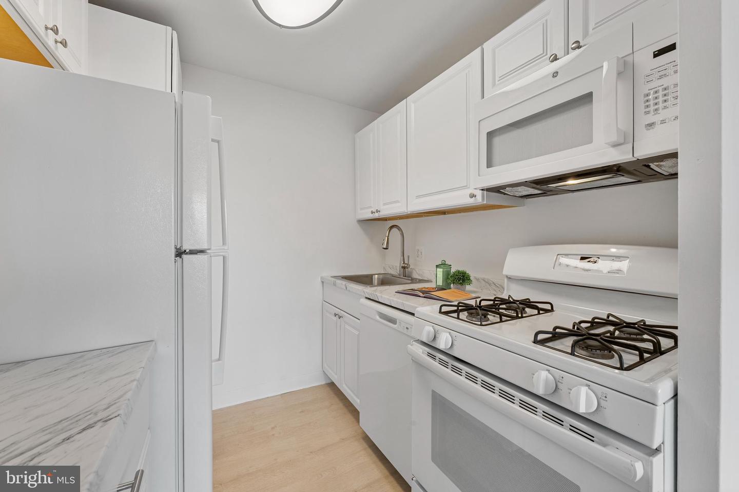 5406 CONNECTICUT AVE NW #808, WASHINGTON, District Of Columbia 20015, ,1 BathroomBathrooms,Residential,For sale,5406 CONNECTICUT AVE NW #808,DCDC2211830 MLS # DCDC2211830
