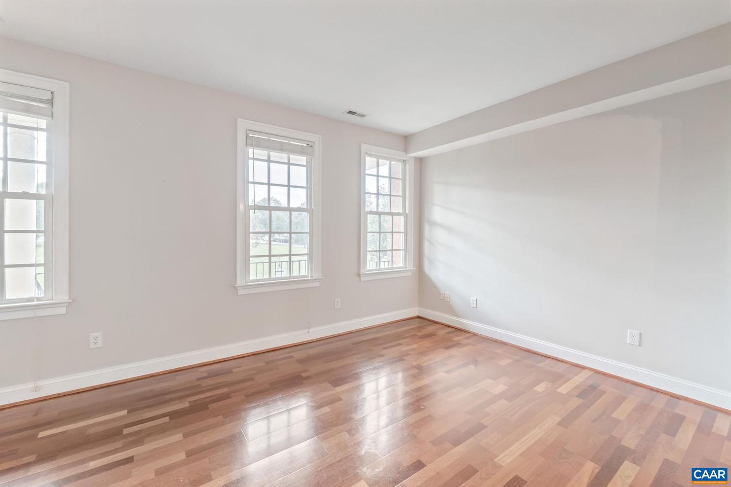 219 GRASS DALE LN, CROZET, Virginia 22932, 3 Bedrooms Bedrooms, ,2 BathroomsBathrooms,Residential,For sale,219 GRASS DALE LN,667100 MLS # 667100