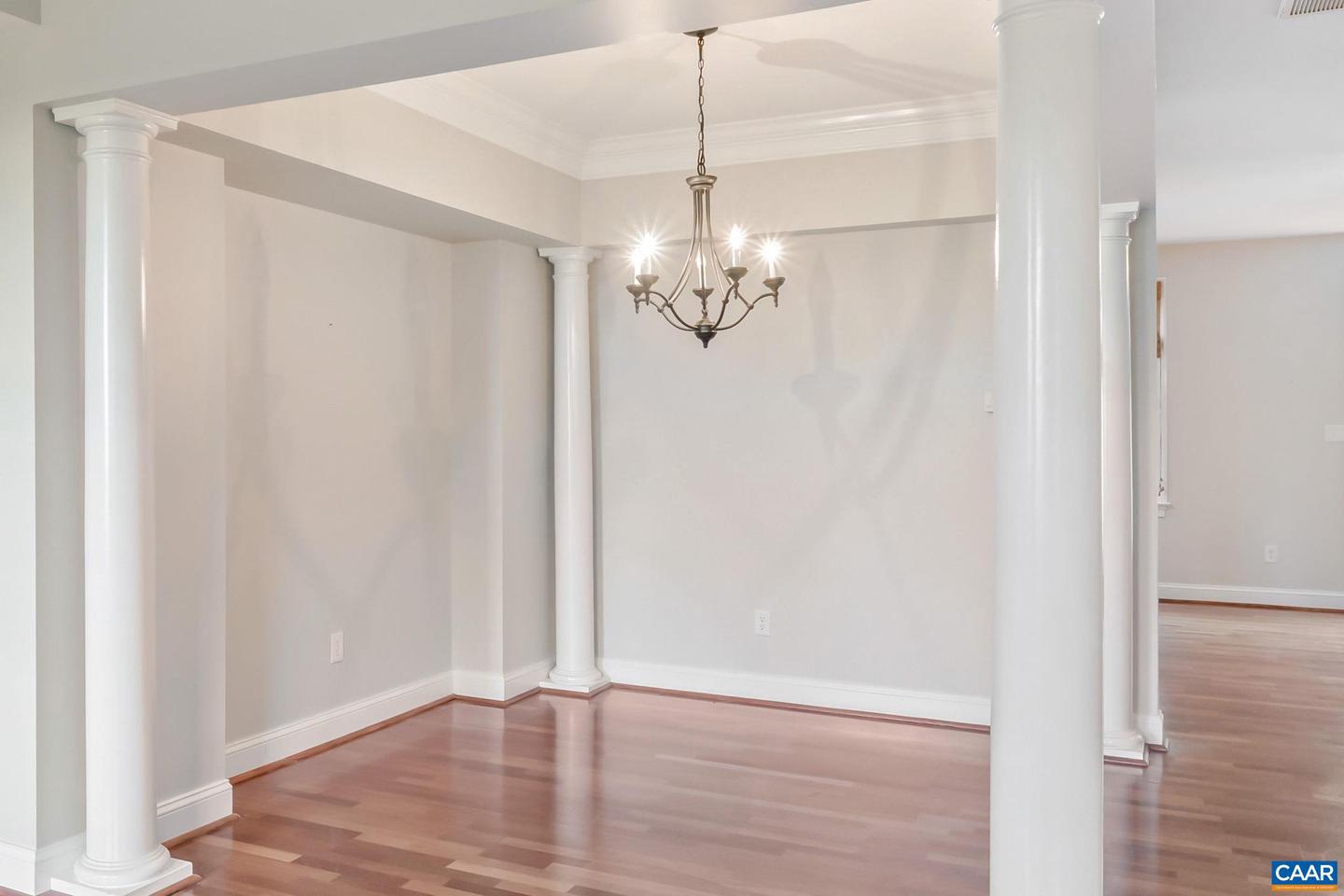 219 GRASS DALE LN, CROZET, Virginia 22932, 3 Bedrooms Bedrooms, ,2 BathroomsBathrooms,Residential,For sale,219 GRASS DALE LN,667100 MLS # 667100