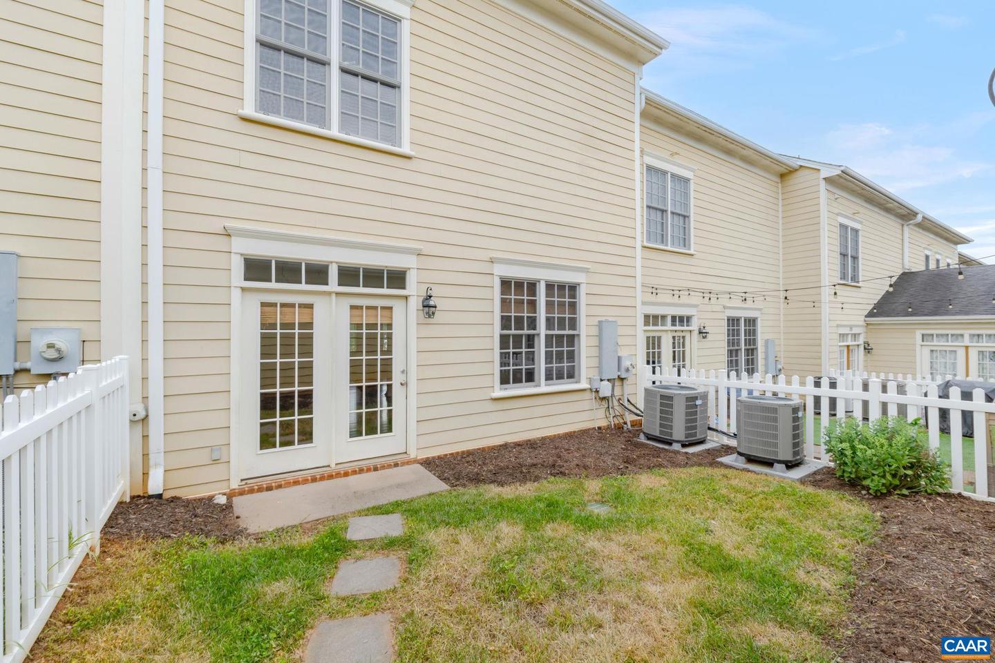 219 GRASS DALE LN, CROZET, Virginia 22932, 3 Bedrooms Bedrooms, ,2 BathroomsBathrooms,Residential,For sale,219 GRASS DALE LN,667100 MLS # 667100