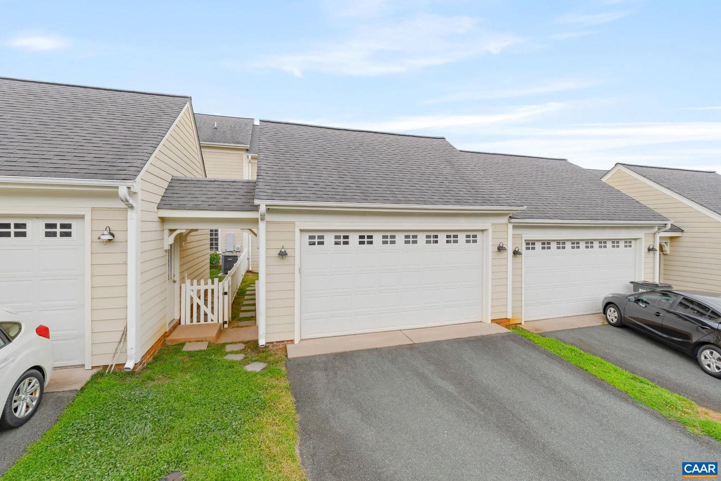 219 GRASS DALE LN, CROZET, Virginia 22932, 3 Bedrooms Bedrooms, ,2 BathroomsBathrooms,Residential,For sale,219 GRASS DALE LN,667100 MLS # 667100