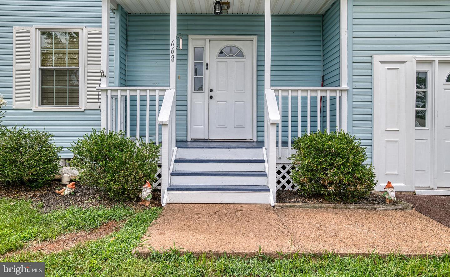668 ROCKY KNOLL ARCH, CULPEPER, Virginia 22701, 3 Bedrooms Bedrooms, 10 Rooms Rooms,2 BathroomsBathrooms,Residential,For sale,668 ROCKY KNOLL ARCH,VACU2011070 MLS # VACU2011070