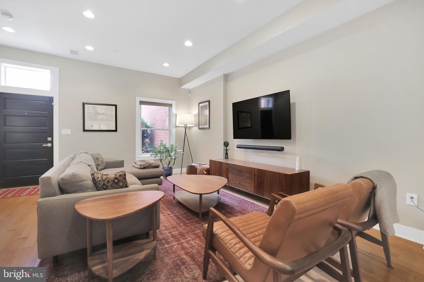 1412 5TH ST NW #301, WASHINGTON, District Of Columbia 20001, 4 Bedrooms Bedrooms, ,3 BathroomsBathrooms,Residential,For sale,1412 5TH ST NW #301,DCDC2212056 MLS # DCDC2212056