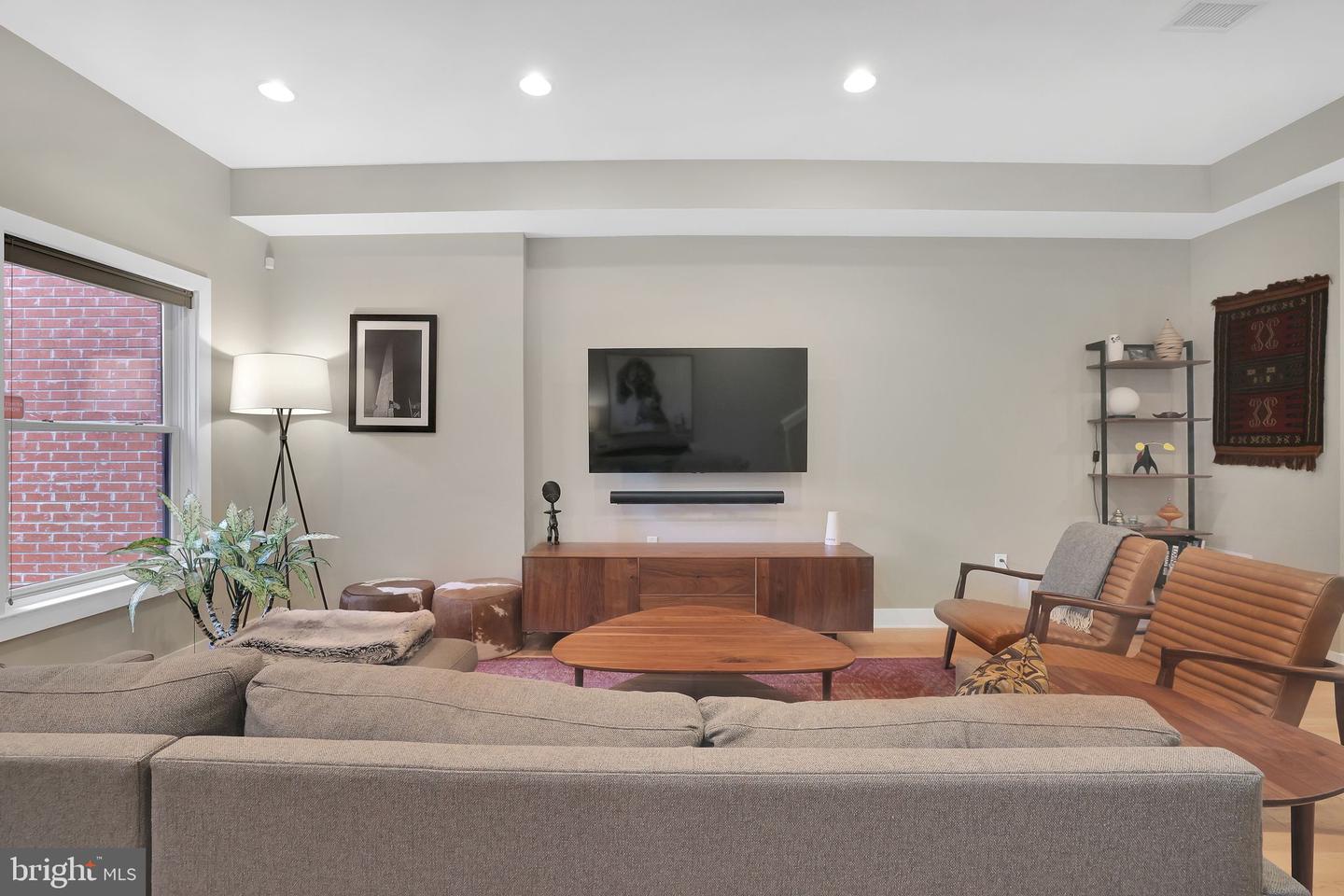 1412 5TH ST NW #301, WASHINGTON, District Of Columbia 20001, 4 Bedrooms Bedrooms, ,3 BathroomsBathrooms,Residential,For sale,1412 5TH ST NW #301,DCDC2212056 MLS # DCDC2212056