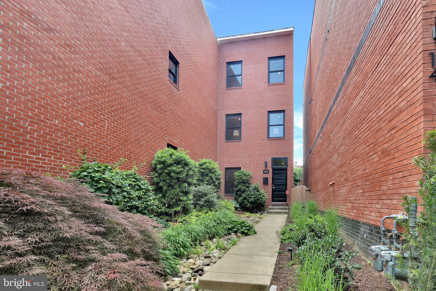 1412 5TH ST NW #301, WASHINGTON, District Of Columbia 20001, 4 Bedrooms Bedrooms, ,3 BathroomsBathrooms,Residential,For sale,1412 5TH ST NW #301,DCDC2212056 MLS # DCDC2212056