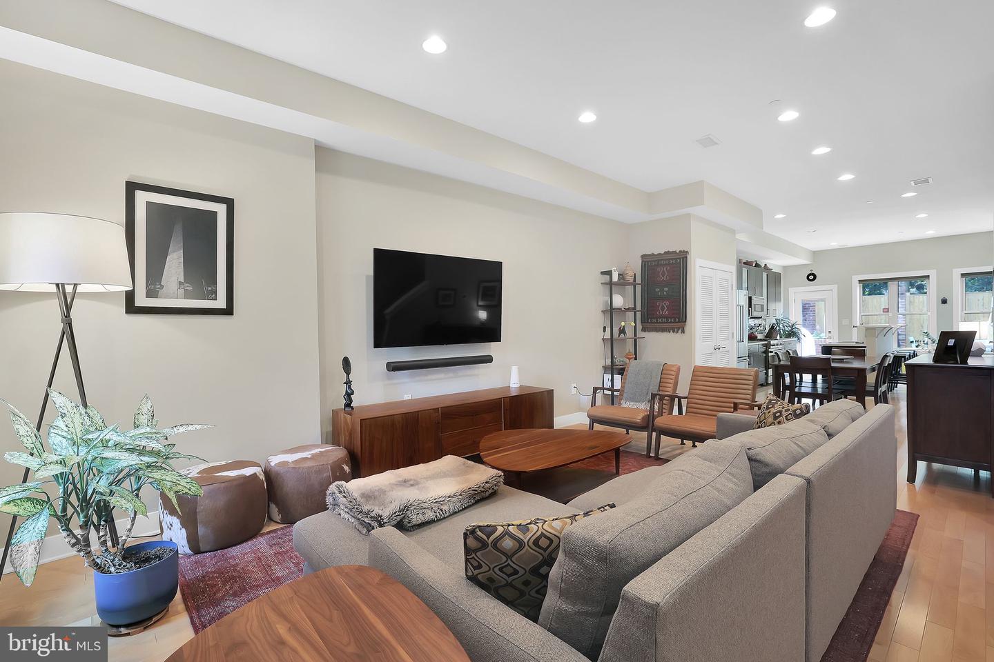 1412 5TH ST NW #301, WASHINGTON, District Of Columbia 20001, 4 Bedrooms Bedrooms, ,3 BathroomsBathrooms,Residential,For sale,1412 5TH ST NW #301,DCDC2212056 MLS # DCDC2212056