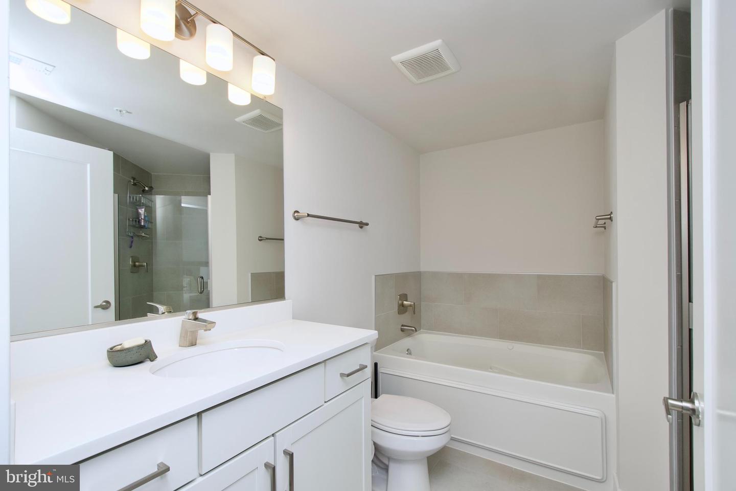50 FLORIDA AVE NE #225, WASHINGTON, District Of Columbia 20002, 2 Bedrooms Bedrooms, ,2 BathroomsBathrooms,Residential,For sale,50 FLORIDA AVE NE #225,DCDC2212094 MLS # DCDC2212094