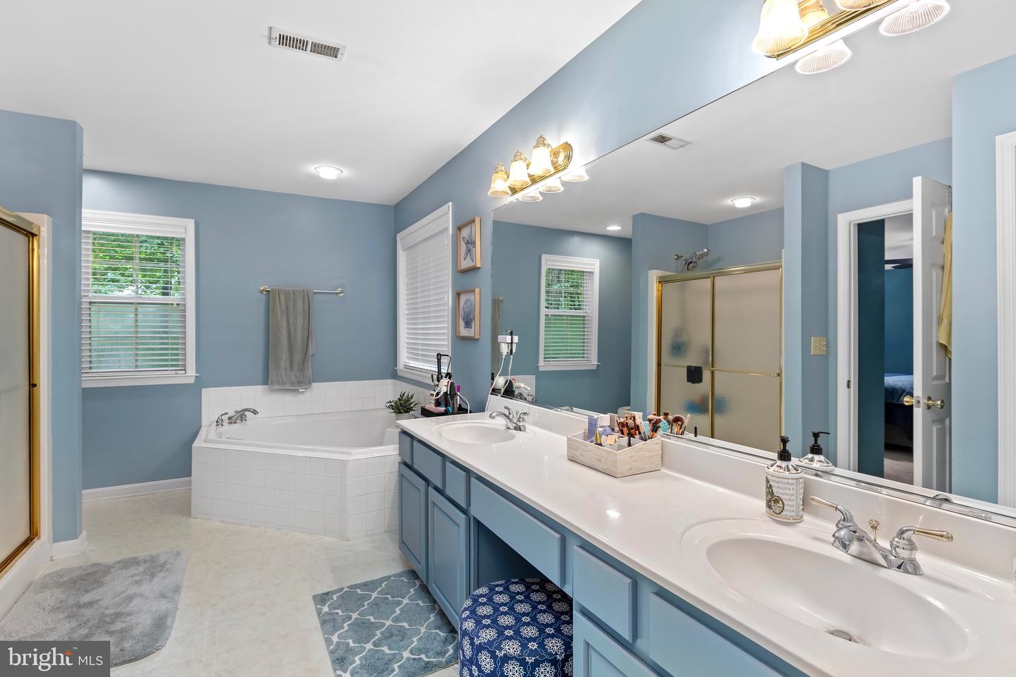 9109 SNOWY EGRET CT, SPOTSYLVANIA, Virginia 22553, 5 Bedrooms Bedrooms, ,3 BathroomsBathrooms,Residential,For sale,9109 SNOWY EGRET CT,VASP2034936 MLS # VASP2034936