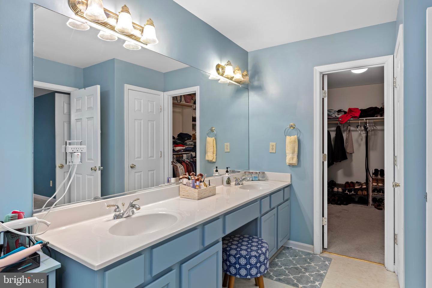 9109 SNOWY EGRET CT, SPOTSYLVANIA, Virginia 22553, 5 Bedrooms Bedrooms, ,3 BathroomsBathrooms,Residential,For sale,9109 SNOWY EGRET CT,VASP2034936 MLS # VASP2034936