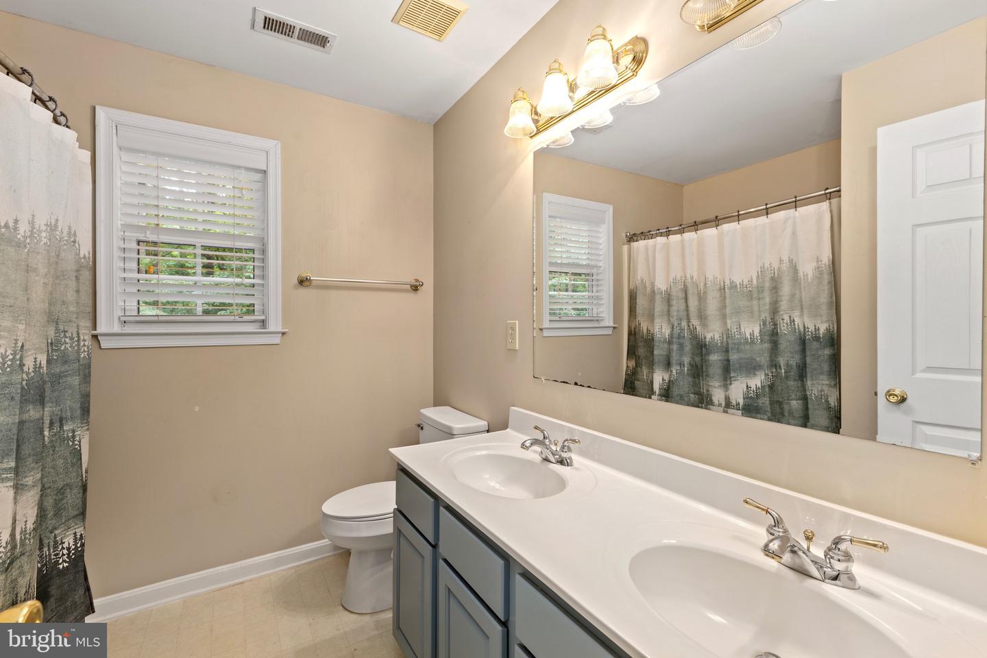 9109 SNOWY EGRET CT, SPOTSYLVANIA, Virginia 22553, 5 Bedrooms Bedrooms, ,3 BathroomsBathrooms,Residential,For sale,9109 SNOWY EGRET CT,VASP2034936 MLS # VASP2034936
