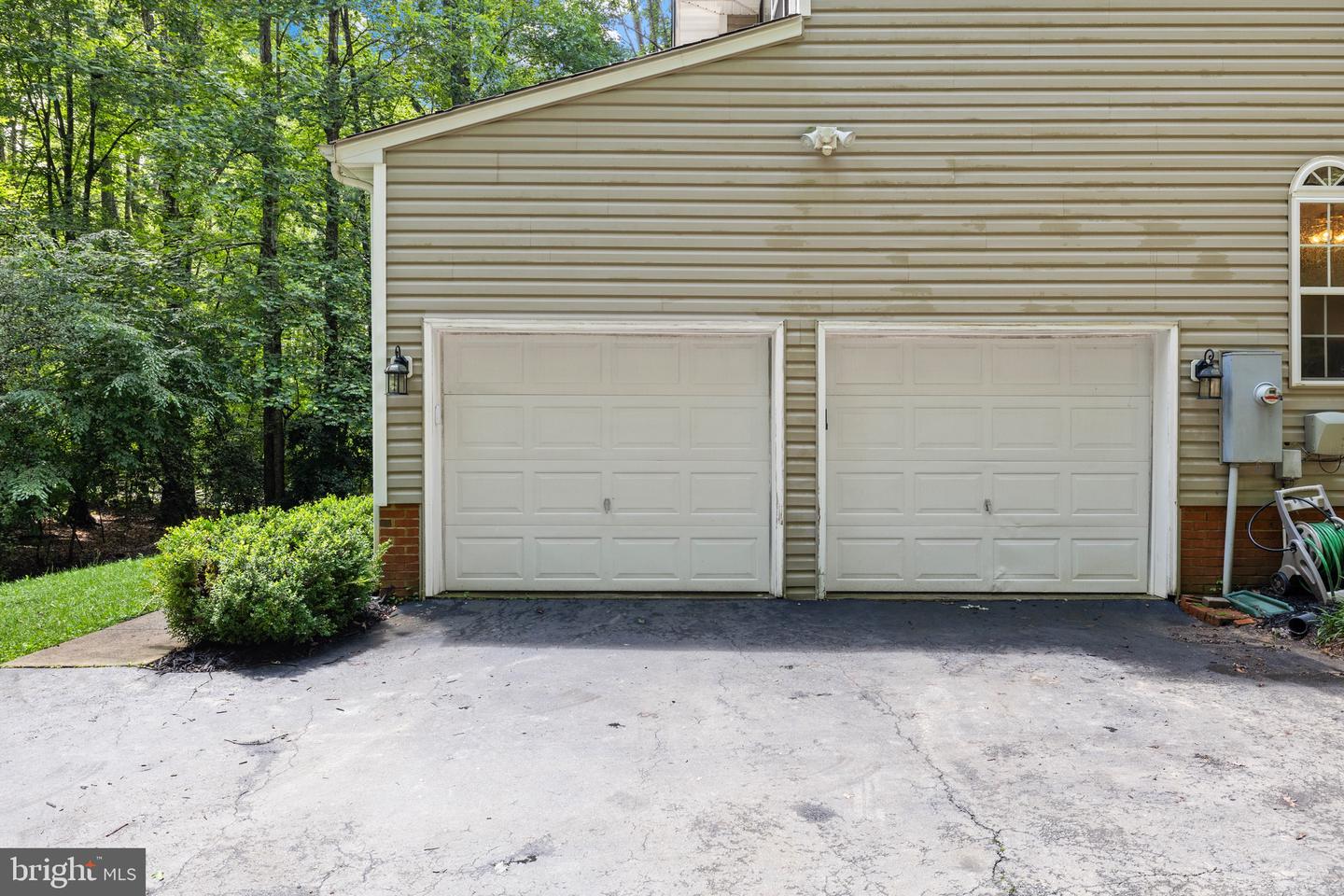 9109 SNOWY EGRET CT, SPOTSYLVANIA, Virginia 22553, 5 Bedrooms Bedrooms, ,3 BathroomsBathrooms,Residential,For sale,9109 SNOWY EGRET CT,VASP2034936 MLS # VASP2034936