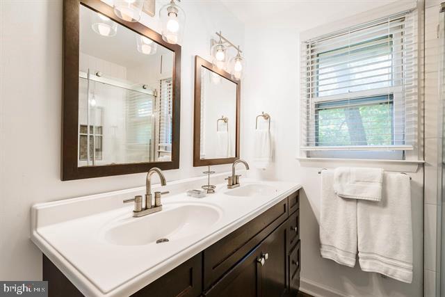 409 CUB LN, MCGAHEYSVILLE, Virginia 22840, 3 Bedrooms Bedrooms, ,2 BathroomsBathrooms,Residential,For sale,409 CUB LN,VARO2002460 MLS # VARO2002460