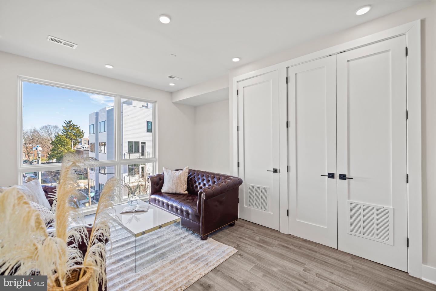 824 18TH ST NE #10, WASHINGTON, District Of Columbia 20002, 2 Bedrooms Bedrooms, ,2 BathroomsBathrooms,Residential,For sale,824 18TH ST NE #10,DCDC2212104 MLS # DCDC2212104