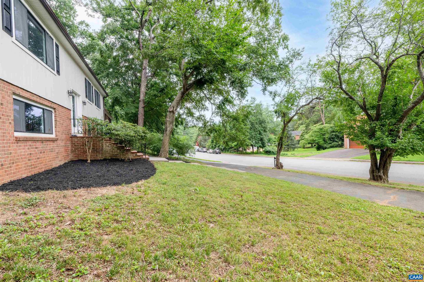 2232 BRANDYWINE DR, CHARLOTTESVILLE, Virginia 22901, 5 Bedrooms Bedrooms, ,3 BathroomsBathrooms,Residential,For sale,2232 BRANDYWINE DR,667134 MLS # 667134