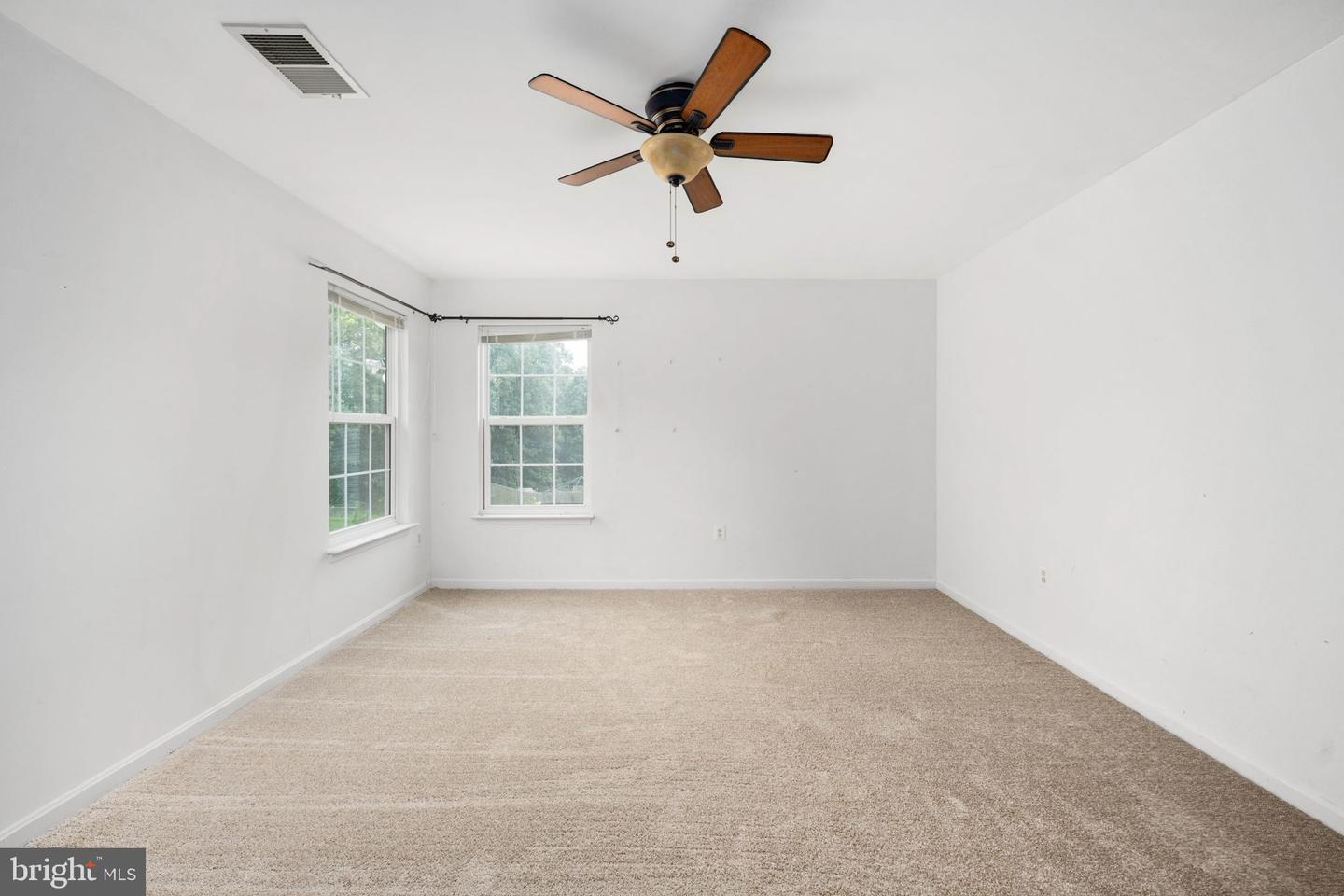 8477 NEWTON LN, KING GEORGE, Virginia 22485, 5 Bedrooms Bedrooms, ,3 BathroomsBathrooms,Residential,For sale,8477 NEWTON LN,VAKG2006770 MLS # VAKG2006770