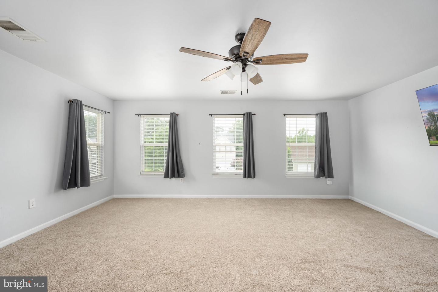 8477 NEWTON LN, KING GEORGE, Virginia 22485, 5 Bedrooms Bedrooms, ,3 BathroomsBathrooms,Residential,For sale,8477 NEWTON LN,VAKG2006770 MLS # VAKG2006770