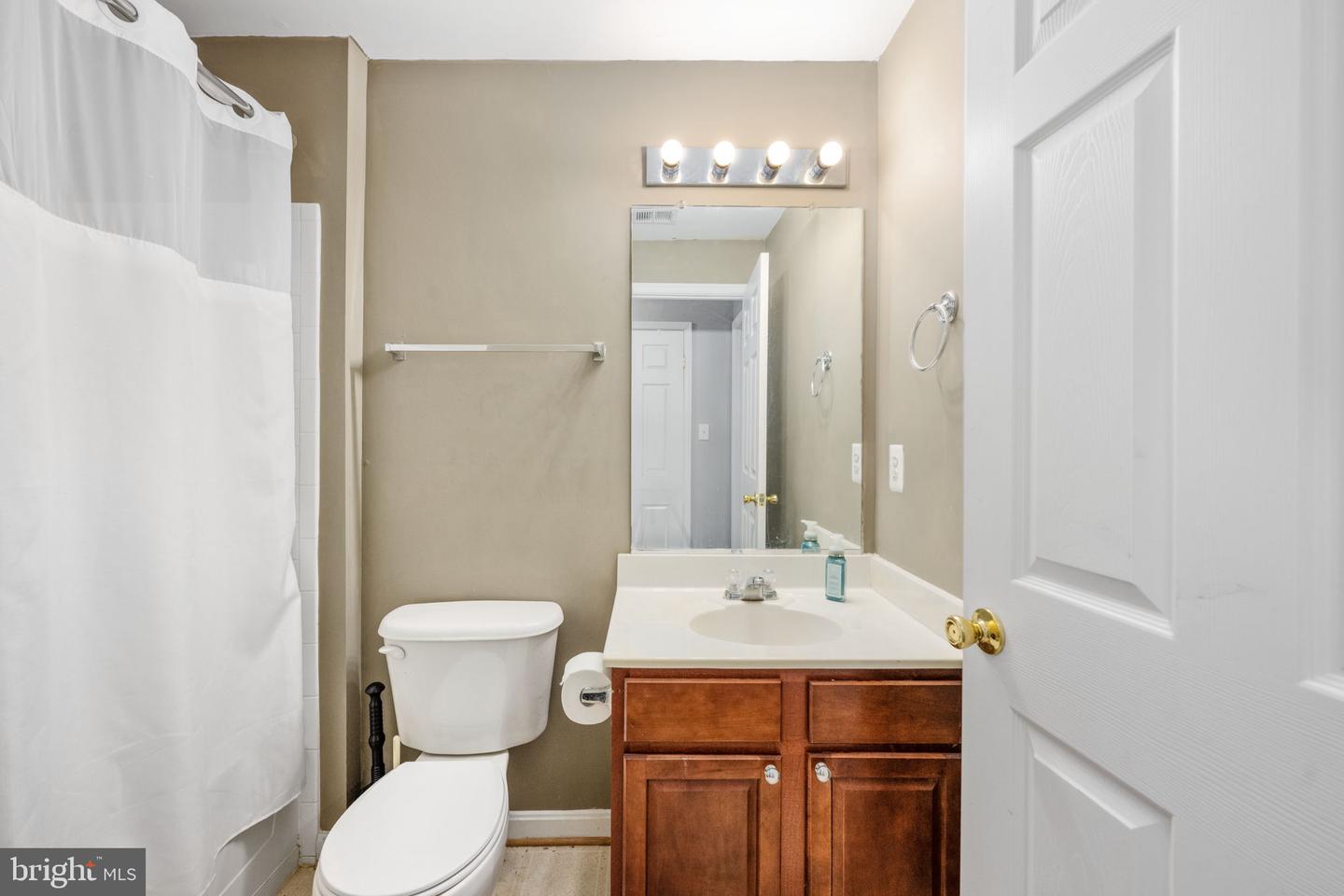 8477 NEWTON LN, KING GEORGE, Virginia 22485, 5 Bedrooms Bedrooms, ,3 BathroomsBathrooms,Residential,For sale,8477 NEWTON LN,VAKG2006770 MLS # VAKG2006770
