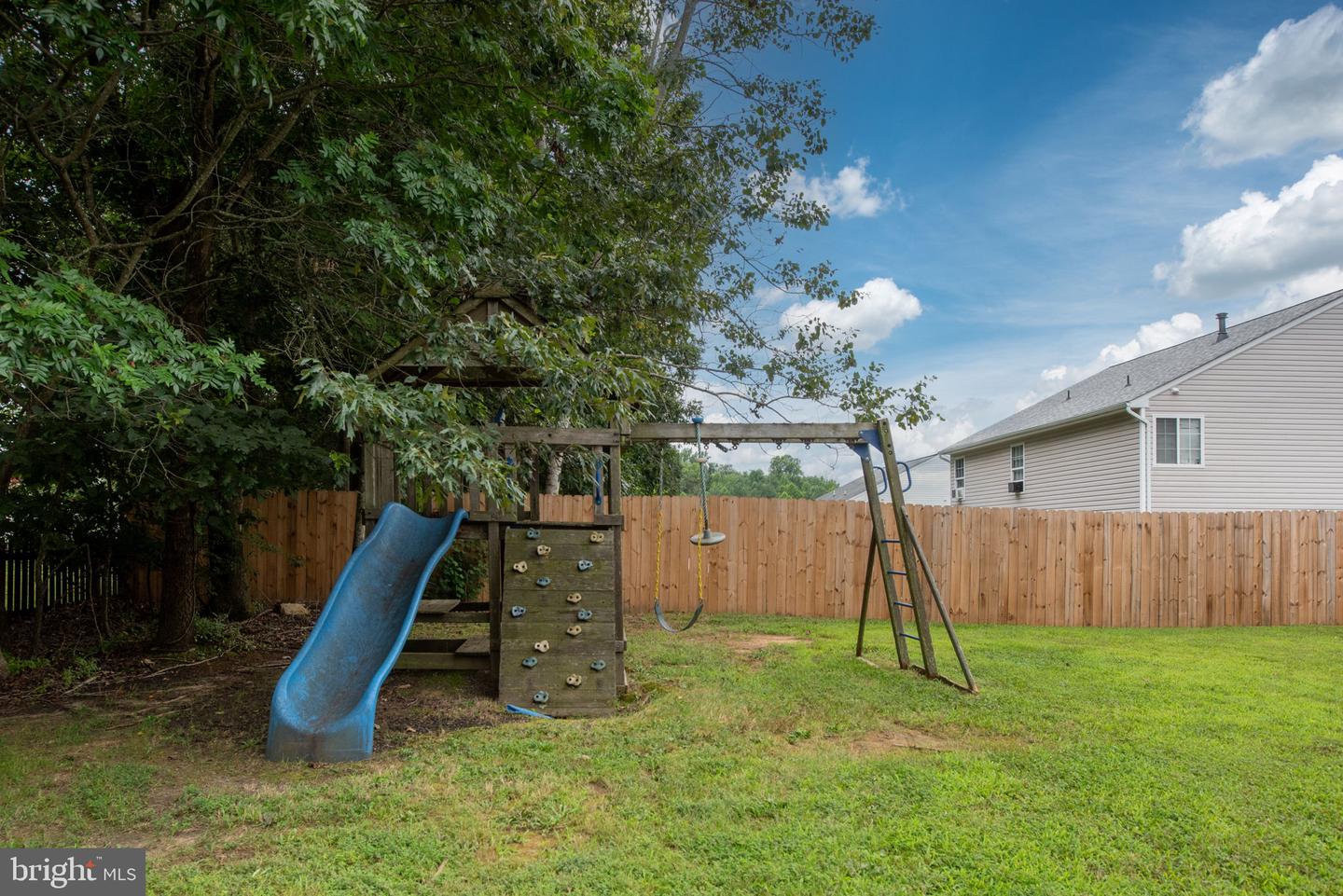 8477 NEWTON LN, KING GEORGE, Virginia 22485, 5 Bedrooms Bedrooms, ,3 BathroomsBathrooms,Residential,For sale,8477 NEWTON LN,VAKG2006770 MLS # VAKG2006770