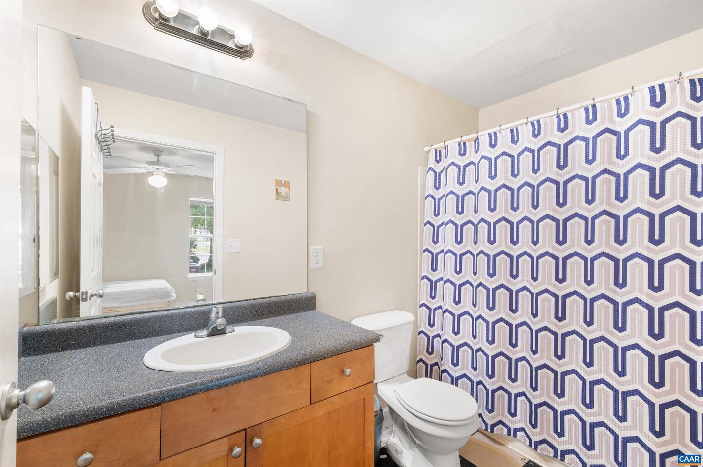 195 YELLOWSTONE DR #103, CHARLOTTESVILLE, Virginia 22903, 2 Bedrooms Bedrooms, ,2 BathroomsBathrooms,Residential,For sale,195 YELLOWSTONE DR #103,667149 MLS # 667149