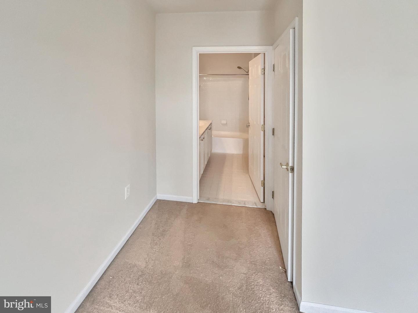 4675 RED ADMIRAL WAY #149, FAIRFAX, Virginia 22033, 3 Bedrooms Bedrooms, ,3 BathroomsBathrooms,Residential,For sale,4675 RED ADMIRAL WAY #149,VAFX2257710 MLS # VAFX2257710