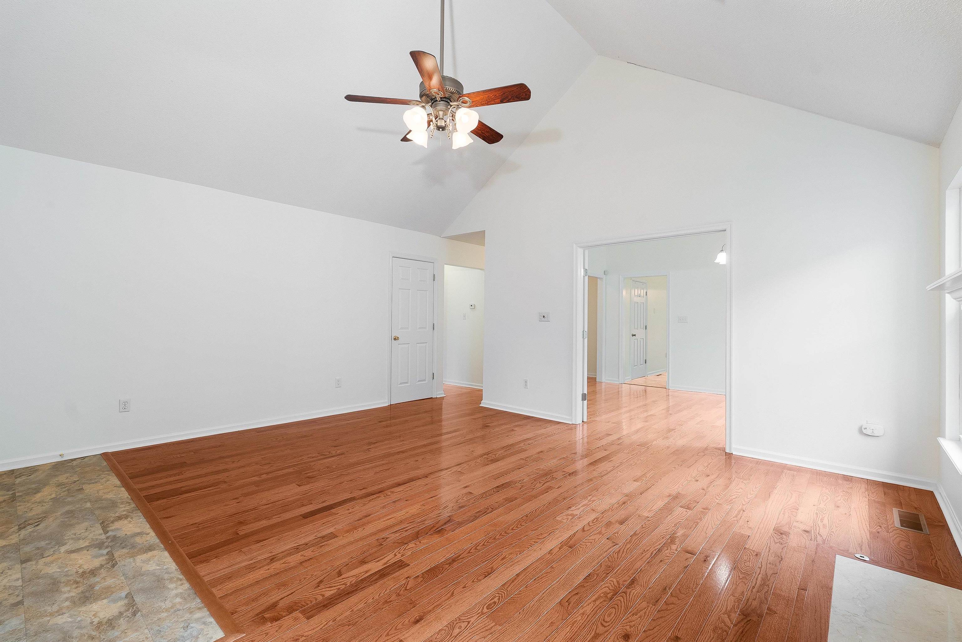 24 ASHLEIGH DR, WAYNESBORO, Virginia 22980, 2 Bedrooms Bedrooms, ,2 BathroomsBathrooms,Residential,24 ASHLEIGH DR,667160 MLS # 667160