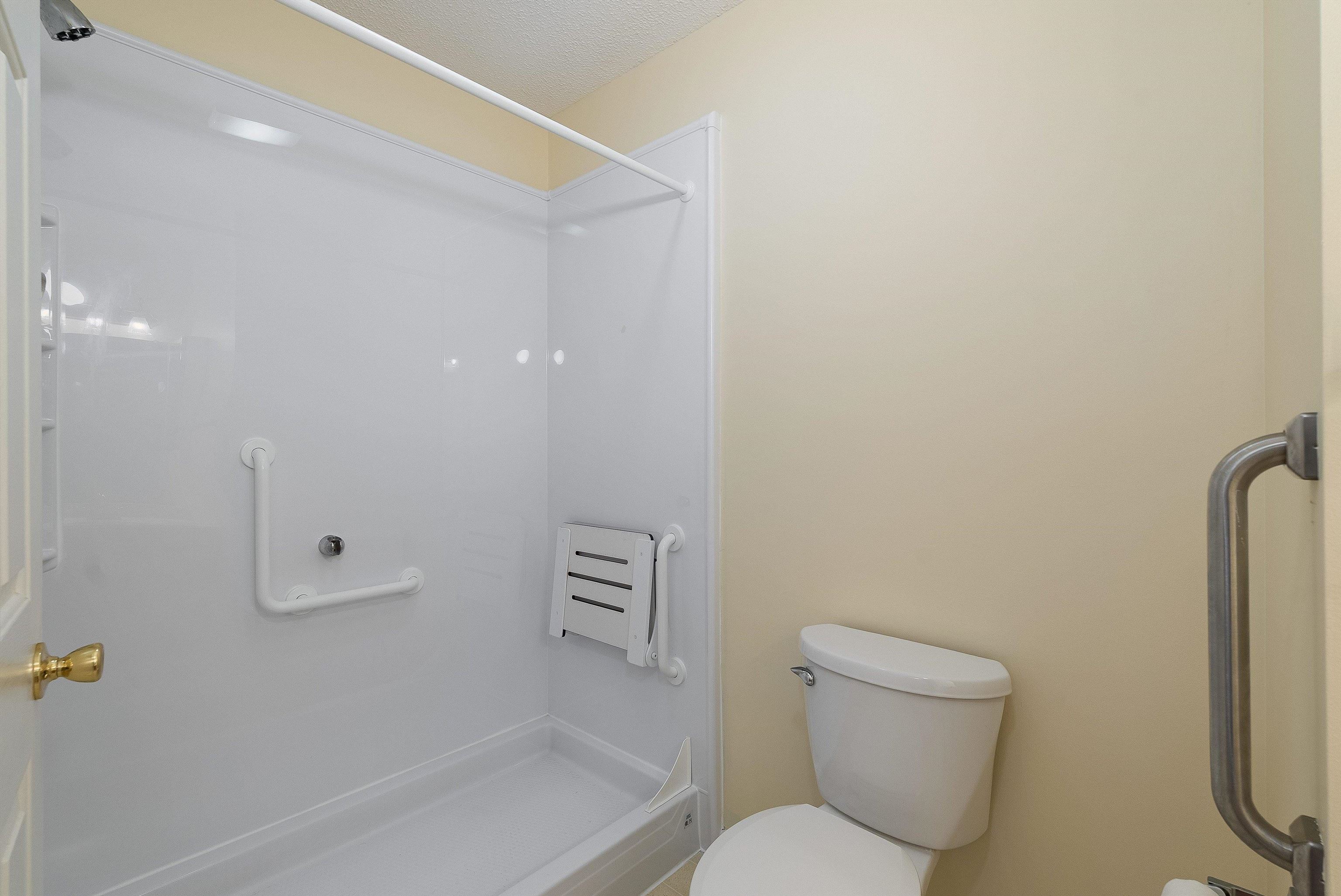 24 ASHLEIGH DR, WAYNESBORO, Virginia 22980, 2 Bedrooms Bedrooms, ,2 BathroomsBathrooms,Residential,24 ASHLEIGH DR,667160 MLS # 667160