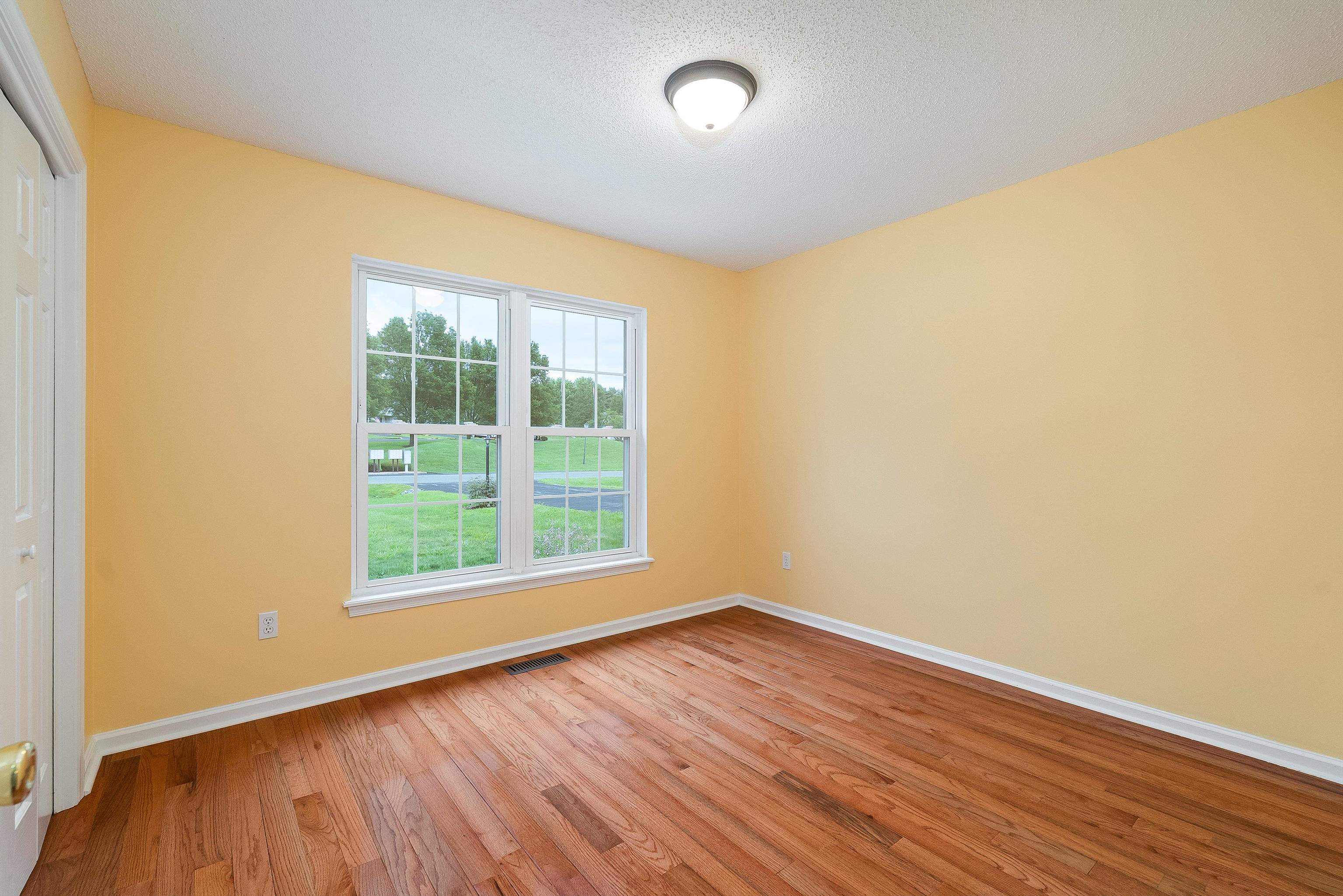 24 ASHLEIGH DR, WAYNESBORO, Virginia 22980, 2 Bedrooms Bedrooms, ,2 BathroomsBathrooms,Residential,24 ASHLEIGH DR,667160 MLS # 667160