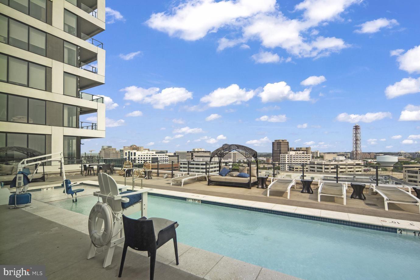 1650 SILVER HILL DR #1007, MCLEAN, Virginia 22102, 2 Bedrooms Bedrooms, ,2 BathroomsBathrooms,Residential,For sale,1650 SILVER HILL DR #1007,VAFX2250076 MLS # VAFX2250076