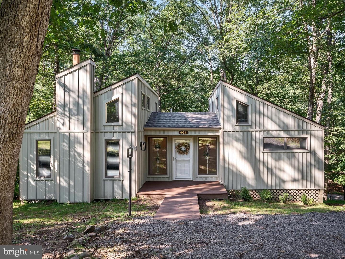 405 NORTHWOOD CIR, CROSS JUNCTION, Virginia 22625, 2 Bedrooms Bedrooms, ,1 BathroomBathrooms,Residential,For sale,405 NORTHWOOD CIR,VAFV2035154 MLS # VAFV2035154