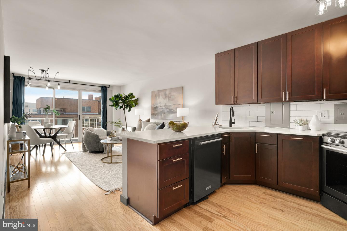 730 24TH ST NW #911, WASHINGTON, District Of Columbia 20037, 1 Bedroom Bedrooms, ,1 BathroomBathrooms,Residential,For sale,730 24TH ST NW #911,DCDC2208320 MLS # DCDC2208320