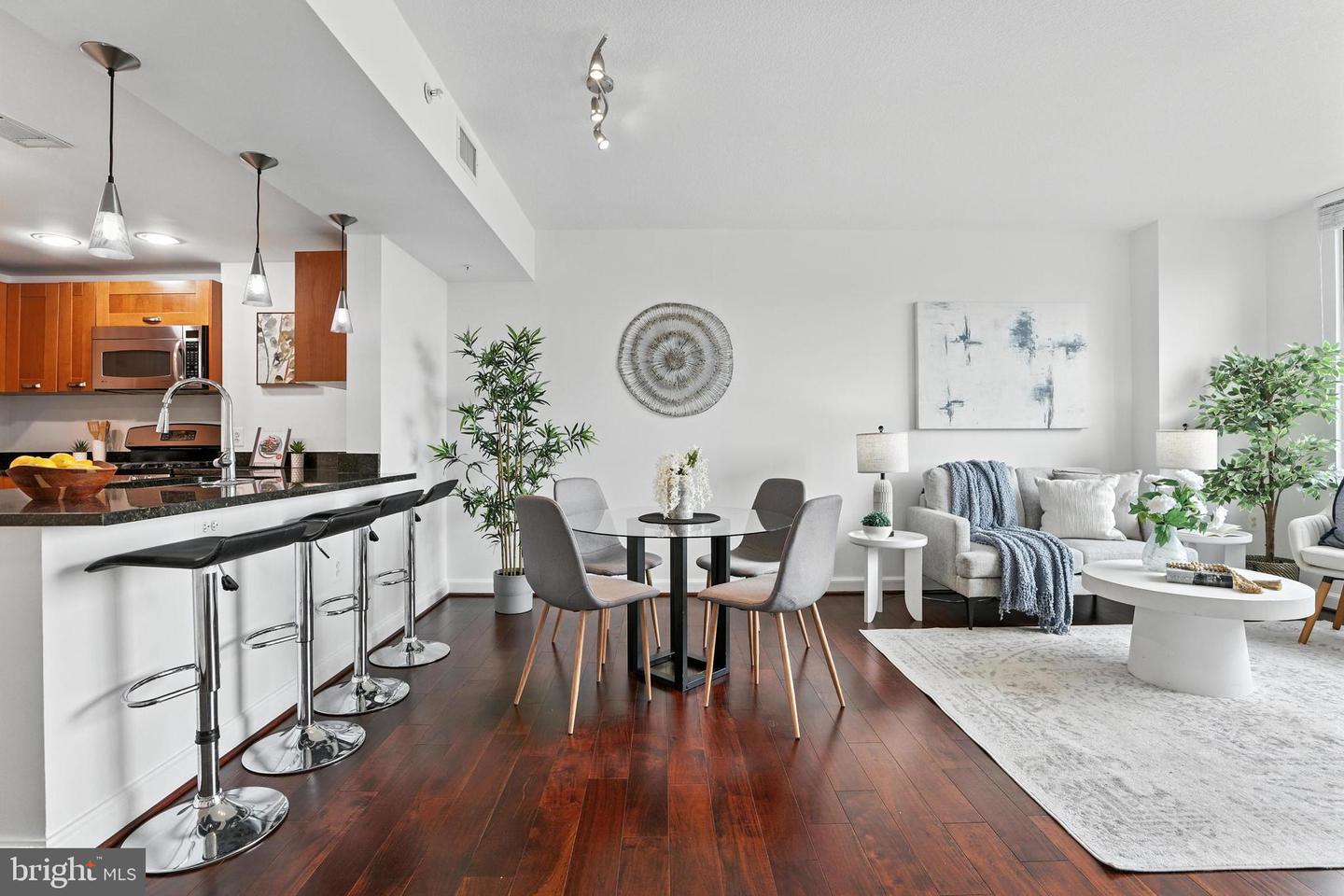 2451 MIDTOWN AVE #1108, ALEXANDRIA, Virginia 22303, 1 Bedroom Bedrooms, ,1 BathroomBathrooms,Residential,For sale,2451 MIDTOWN AVE #1108,VAFX2253152 MLS # VAFX2253152