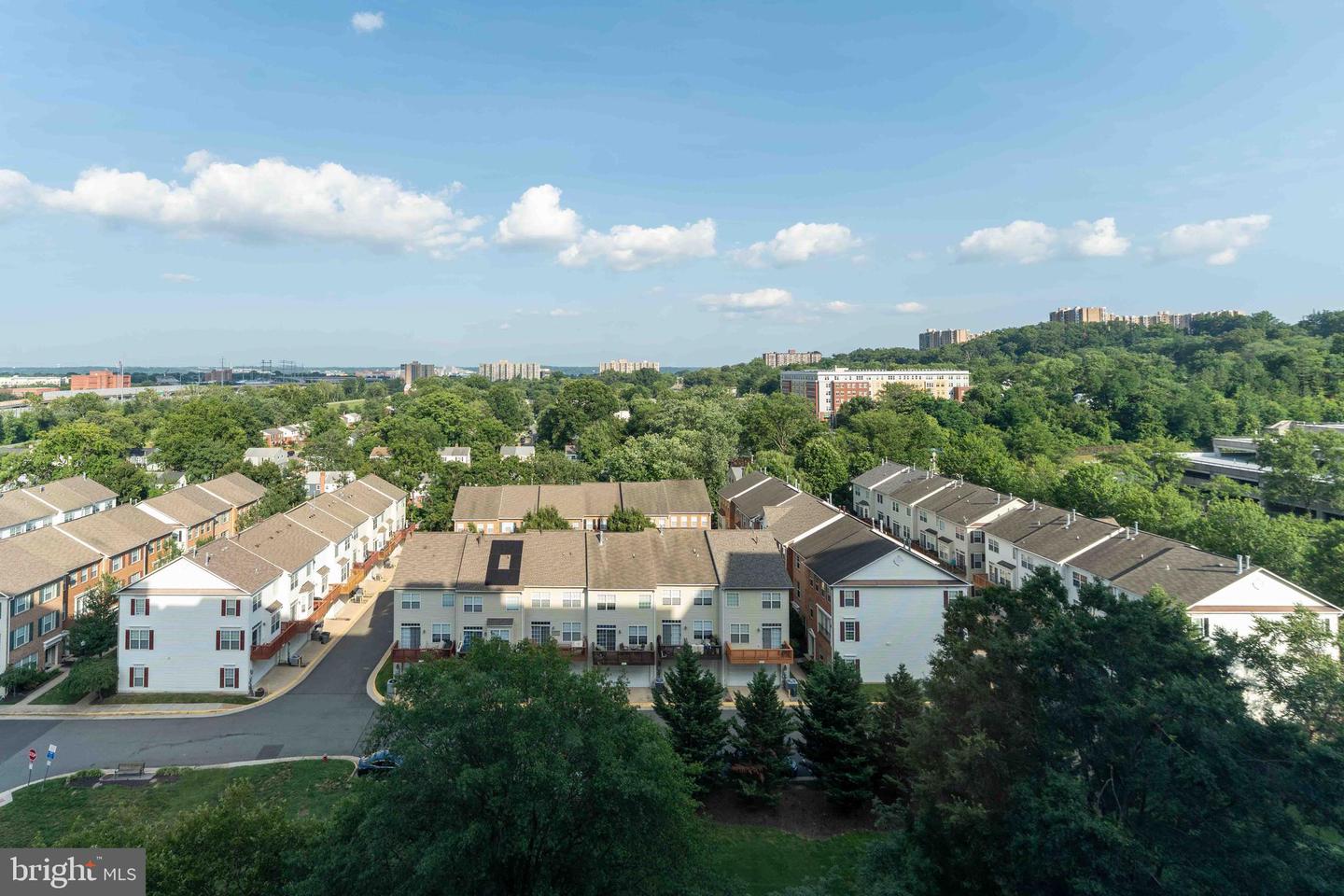 2451 MIDTOWN AVE #1108, ALEXANDRIA, Virginia 22303, 1 Bedroom Bedrooms, ,1 BathroomBathrooms,Residential,For sale,2451 MIDTOWN AVE #1108,VAFX2253152 MLS # VAFX2253152