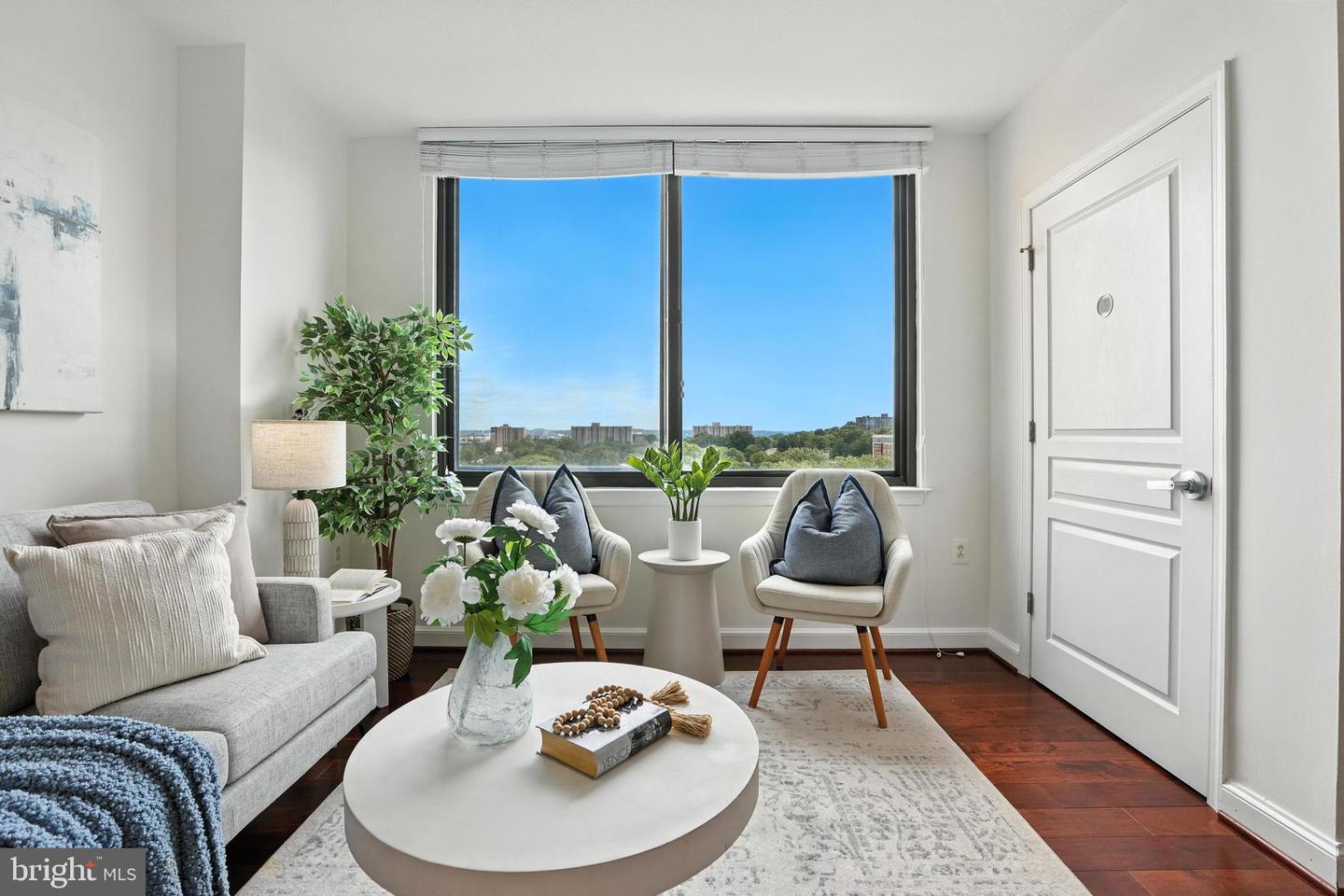 2451 MIDTOWN AVE #1108, ALEXANDRIA, Virginia 22303, 1 Bedroom Bedrooms, ,1 BathroomBathrooms,Residential,For sale,2451 MIDTOWN AVE #1108,VAFX2253152 MLS # VAFX2253152