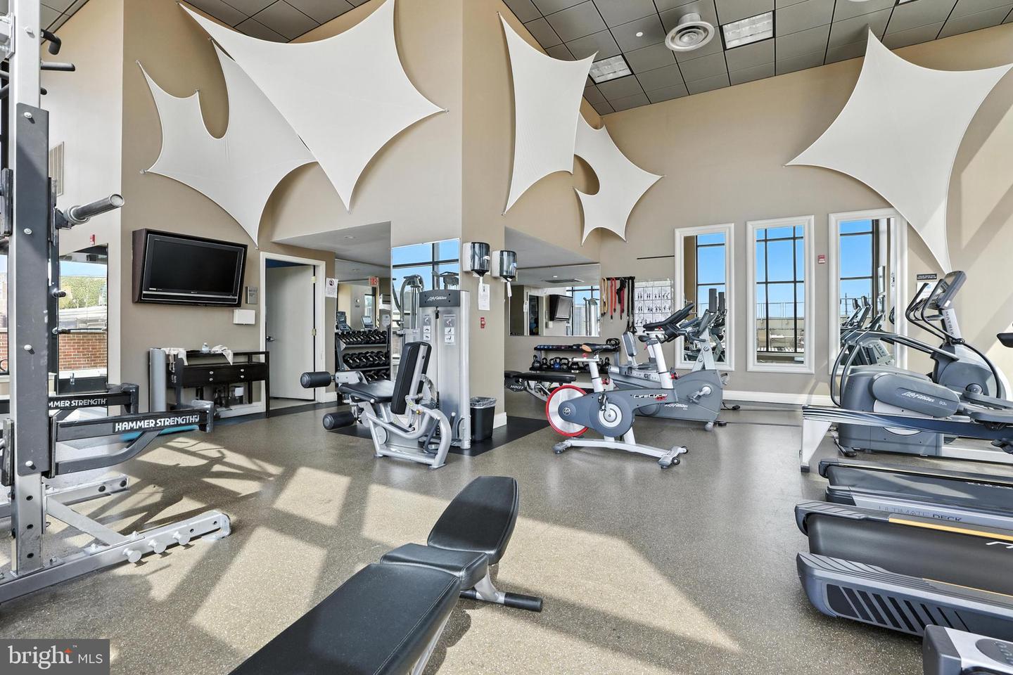 2451 MIDTOWN AVE #1108, ALEXANDRIA, Virginia 22303, 1 Bedroom Bedrooms, ,1 BathroomBathrooms,Residential,For sale,2451 MIDTOWN AVE #1108,VAFX2253152 MLS # VAFX2253152