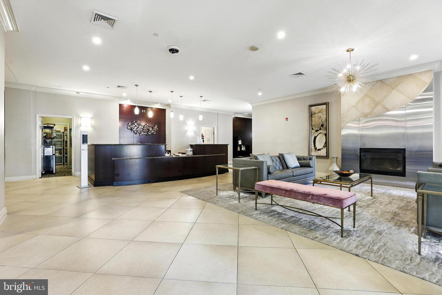 2451 MIDTOWN AVE #1108, ALEXANDRIA, Virginia 22303, 1 Bedroom Bedrooms, ,1 BathroomBathrooms,Residential,For sale,2451 MIDTOWN AVE #1108,VAFX2253152 MLS # VAFX2253152