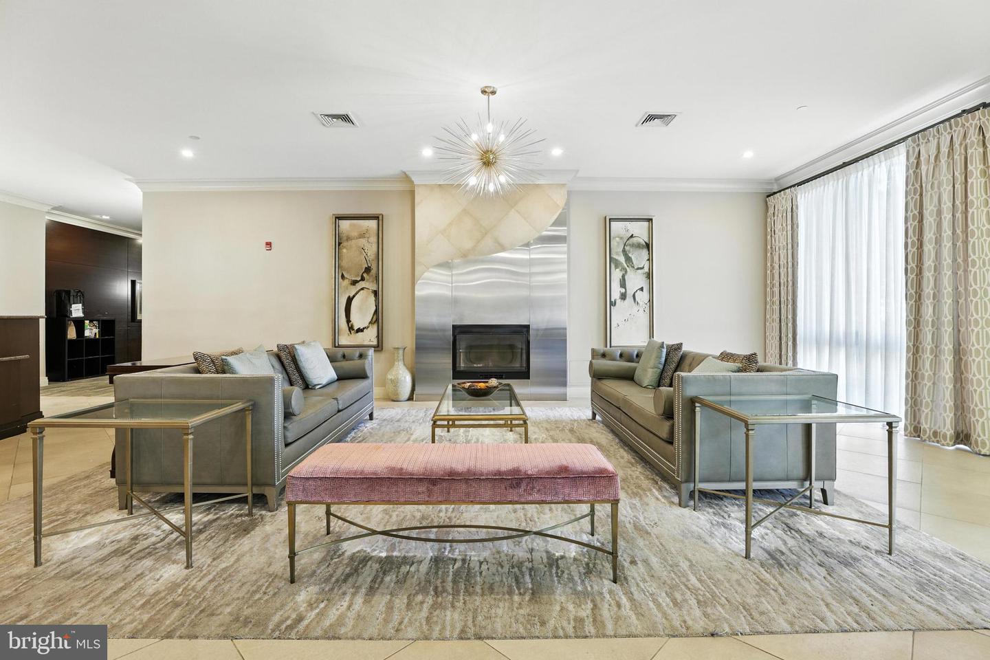 2451 MIDTOWN AVE #1108, ALEXANDRIA, Virginia 22303, 1 Bedroom Bedrooms, ,1 BathroomBathrooms,Residential,For sale,2451 MIDTOWN AVE #1108,VAFX2253152 MLS # VAFX2253152