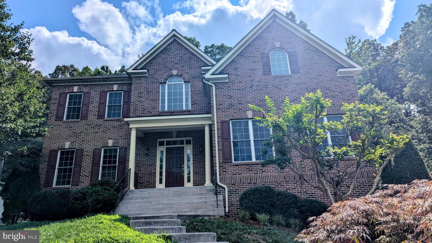 7119 BARRY RD, ALEXANDRIA, Virginia 22315, 6 Bedrooms Bedrooms, ,4 BathroomsBathrooms,Residential,For sale,7119 BARRY RD,VAFX2254496 MLS # VAFX2254496