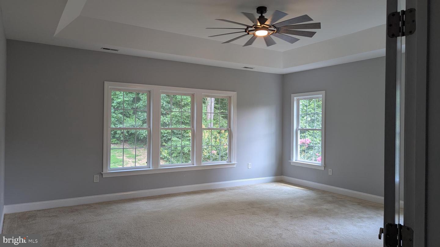 7119 BARRY RD, ALEXANDRIA, Virginia 22315, 6 Bedrooms Bedrooms, ,4 BathroomsBathrooms,Residential,For sale,7119 BARRY RD,VAFX2254496 MLS # VAFX2254496