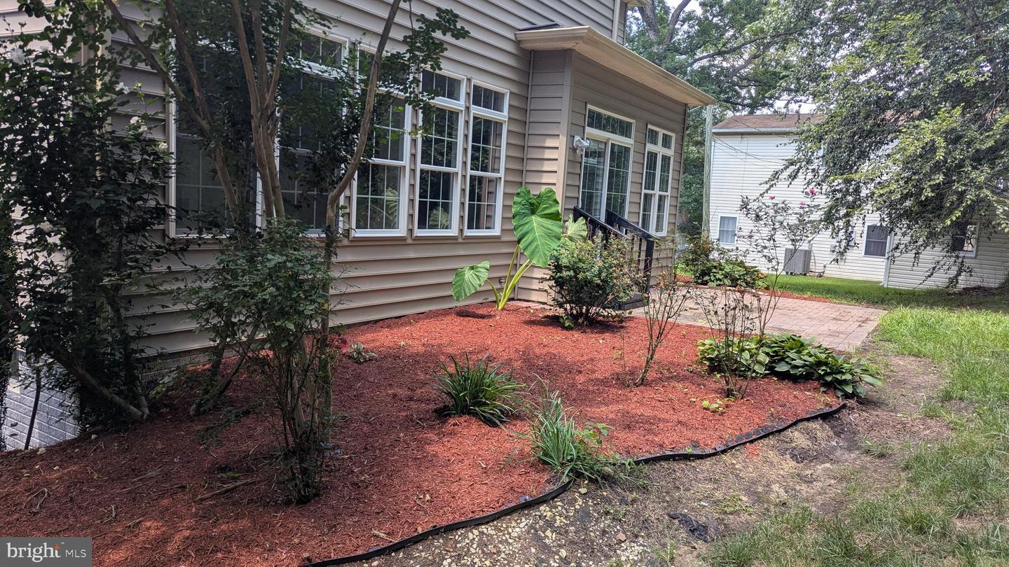 7119 BARRY RD, ALEXANDRIA, Virginia 22315, 6 Bedrooms Bedrooms, ,4 BathroomsBathrooms,Residential,For sale,7119 BARRY RD,VAFX2254496 MLS # VAFX2254496