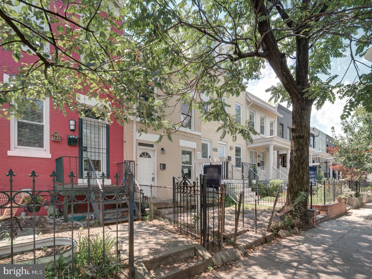 633 MORTON PL NE, WASHINGTON, District Of Columbia 20002, 2 Bedrooms Bedrooms, ,1 BathroomBathrooms,Residential,For sale,633 MORTON PL NE,DCDC2209644 MLS # DCDC2209644