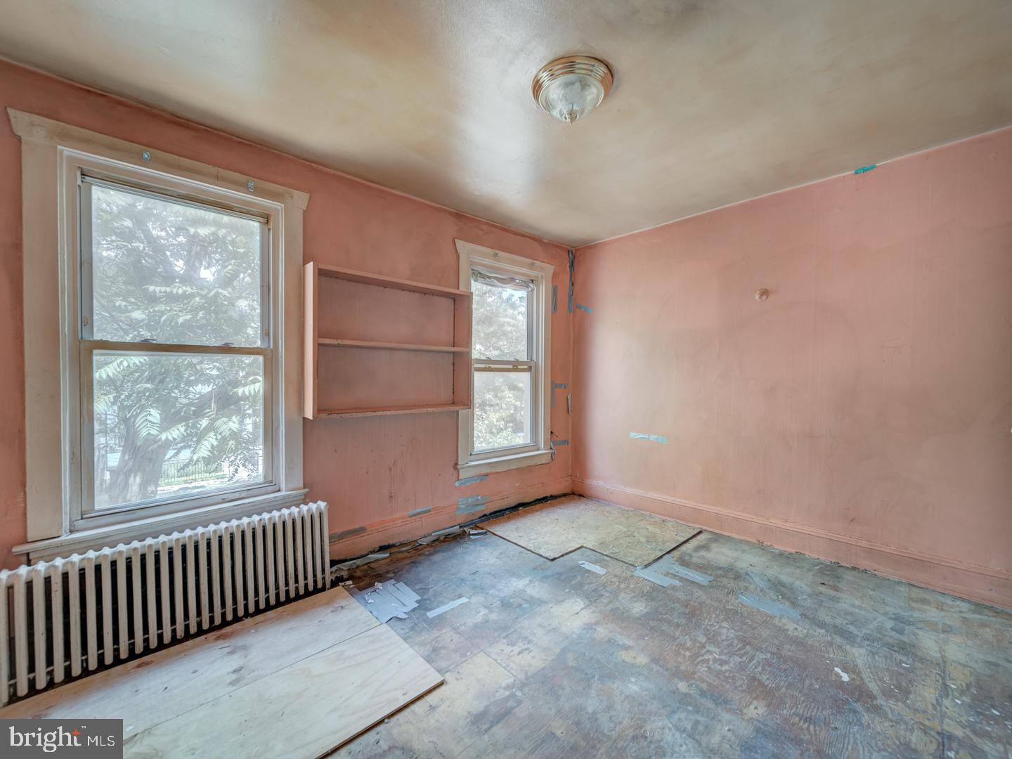 633 MORTON PL NE, WASHINGTON, District Of Columbia 20002, 2 Bedrooms Bedrooms, ,1 BathroomBathrooms,Residential,For sale,633 MORTON PL NE,DCDC2209644 MLS # DCDC2209644