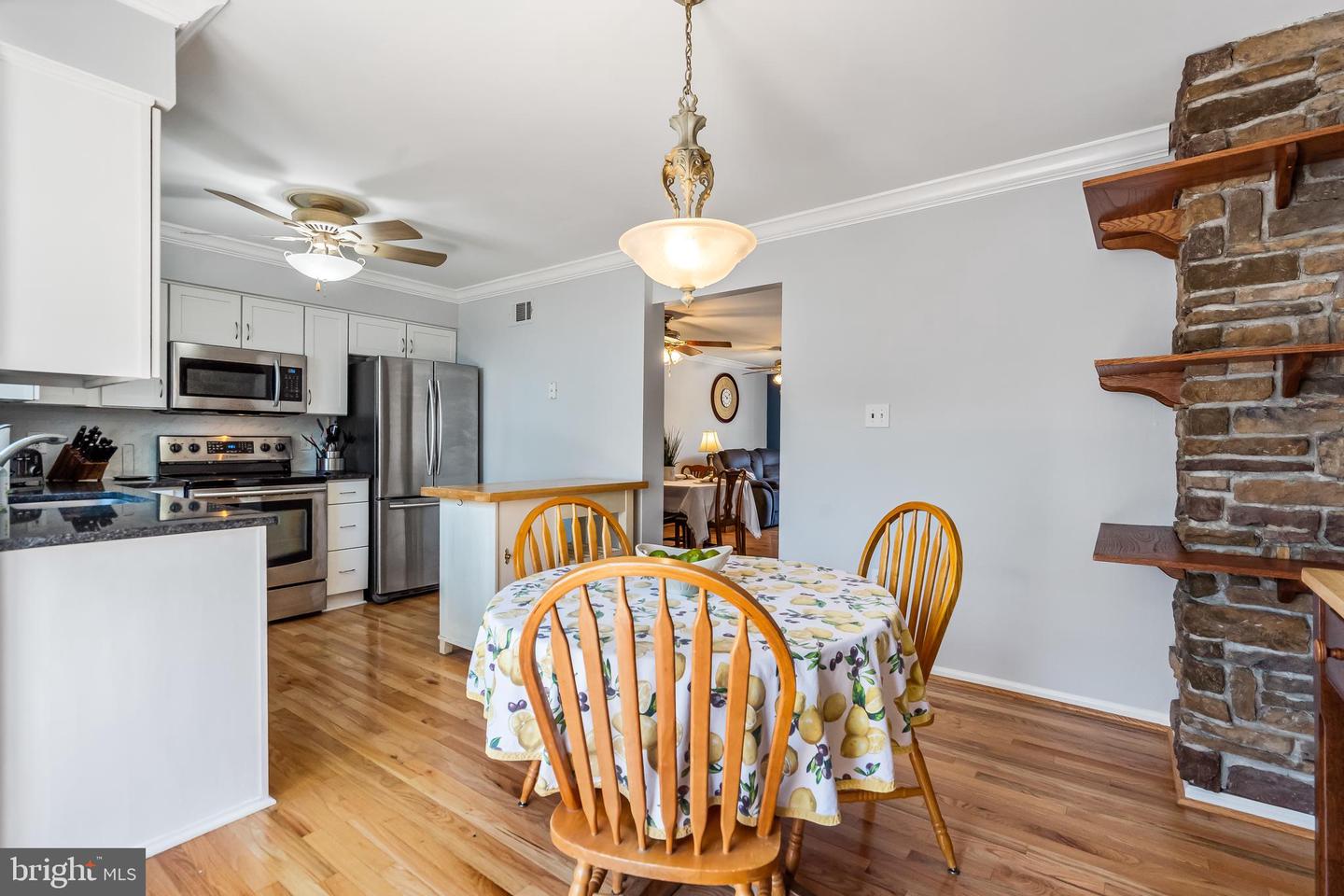 504 DAKOTA DR, HERNDON, Virginia 20170, 4 Bedrooms Bedrooms, ,3 BathroomsBathrooms,Residential,For sale,504 DAKOTA DR,VAFX2254752 MLS # VAFX2254752