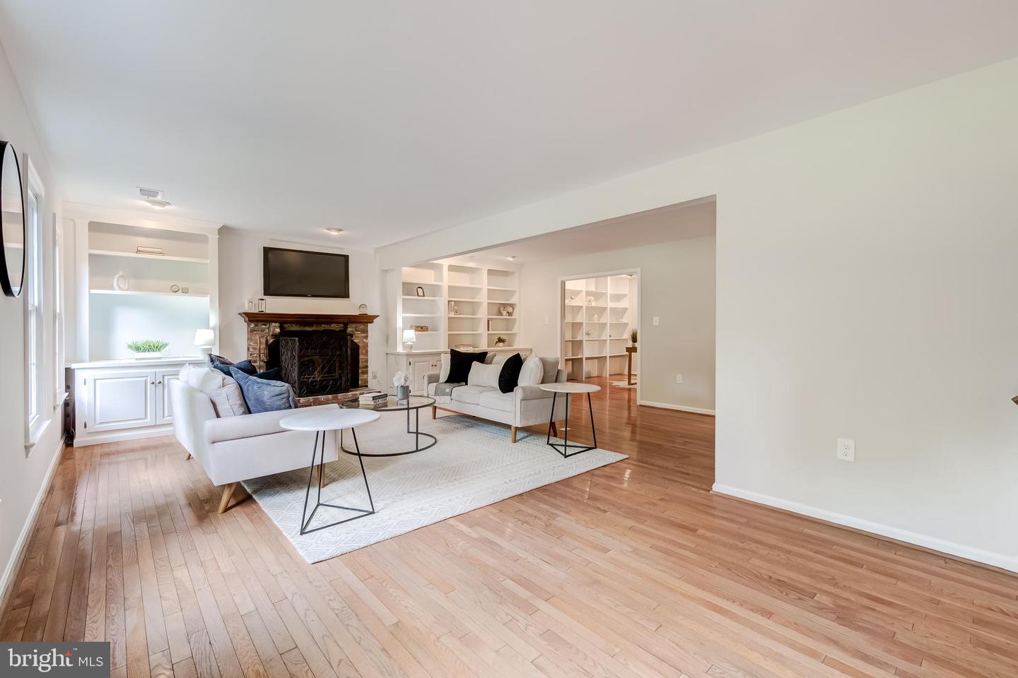 11393 BANTRY TER, FAIRFAX, Virginia 22030, 5 Bedrooms Bedrooms, ,2 BathroomsBathrooms,Residential,For sale,11393 BANTRY TER,VAFX2254898 MLS # VAFX2254898