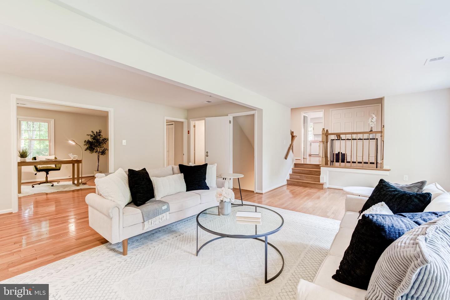 11393 BANTRY TER, FAIRFAX, Virginia 22030, 5 Bedrooms Bedrooms, ,2 BathroomsBathrooms,Residential,For sale,11393 BANTRY TER,VAFX2254898 MLS # VAFX2254898