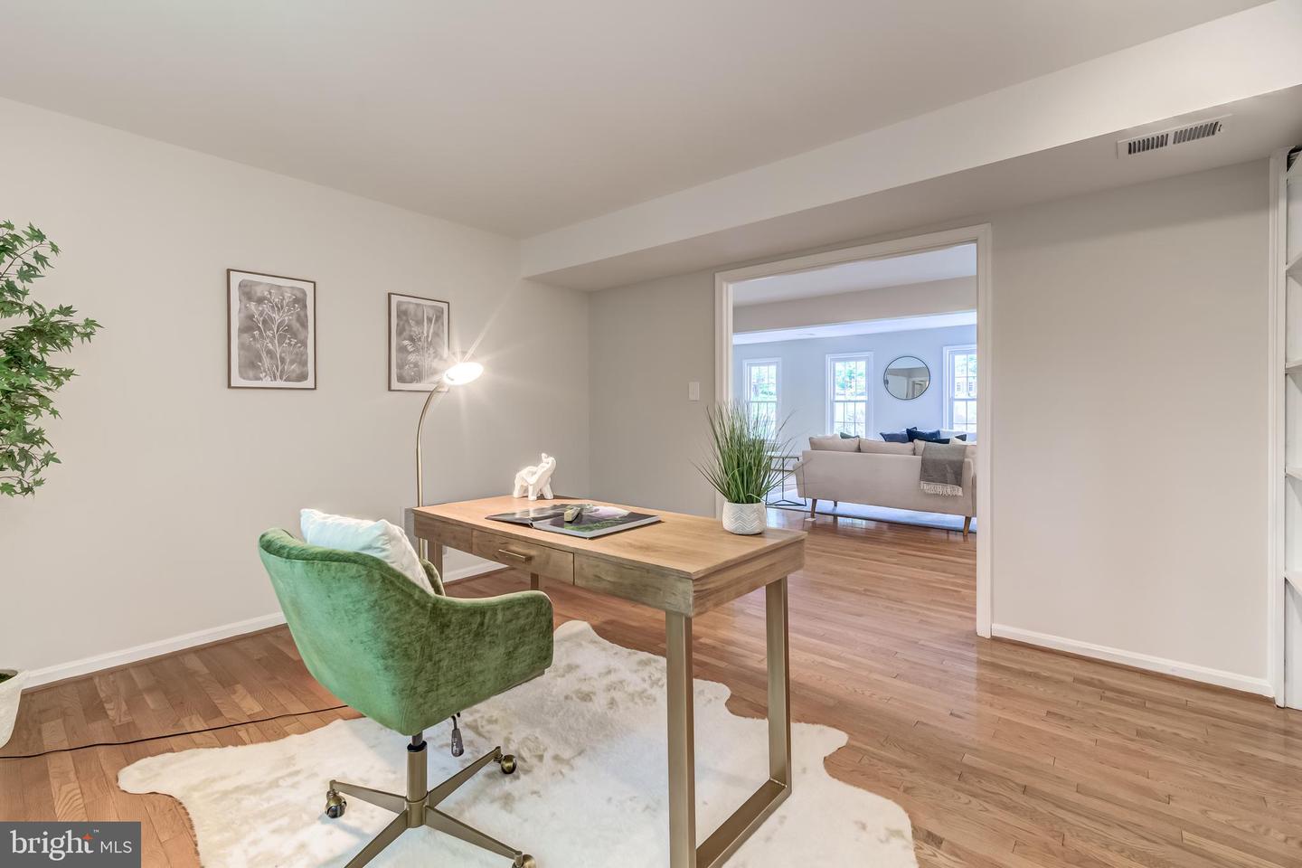 11393 BANTRY TER, FAIRFAX, Virginia 22030, 5 Bedrooms Bedrooms, ,2 BathroomsBathrooms,Residential,For sale,11393 BANTRY TER,VAFX2254898 MLS # VAFX2254898