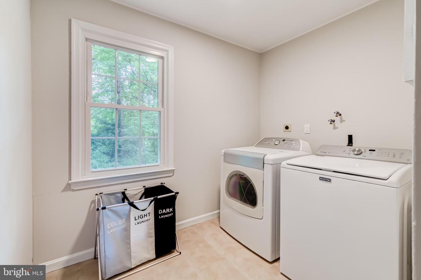 11393 BANTRY TER, FAIRFAX, Virginia 22030, 5 Bedrooms Bedrooms, ,2 BathroomsBathrooms,Residential,For sale,11393 BANTRY TER,VAFX2254898 MLS # VAFX2254898