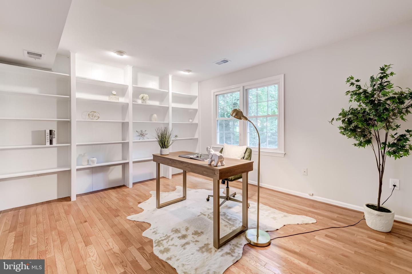 11393 BANTRY TER, FAIRFAX, Virginia 22030, 5 Bedrooms Bedrooms, ,2 BathroomsBathrooms,Residential,For sale,11393 BANTRY TER,VAFX2254898 MLS # VAFX2254898