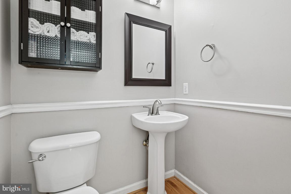 18993 LONGHOUSE PL, LEESBURG, Virginia 20176, 4 Bedrooms Bedrooms, ,4 BathroomsBathrooms,Residential,For sale,18993 LONGHOUSE PL,VALO2101920 MLS # VALO2101920